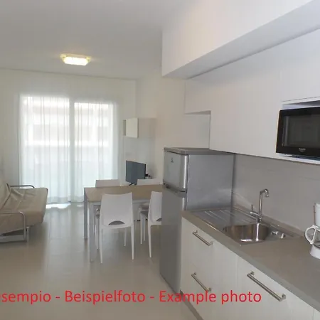 Ferienwohnung Fuer 7 Personen Ca 55 Qm In Bibione, Adriakueste Italien Und Umgebung - B63056 * 비비오네